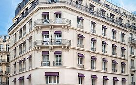 Chateau Frontenac Hotel Paris
