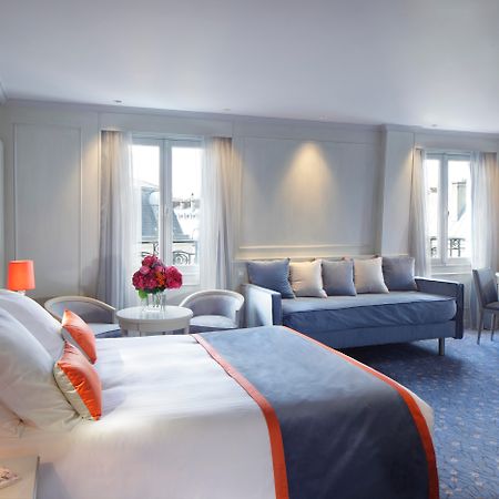 Hotel Chateau Frontenac Paris Room photo
