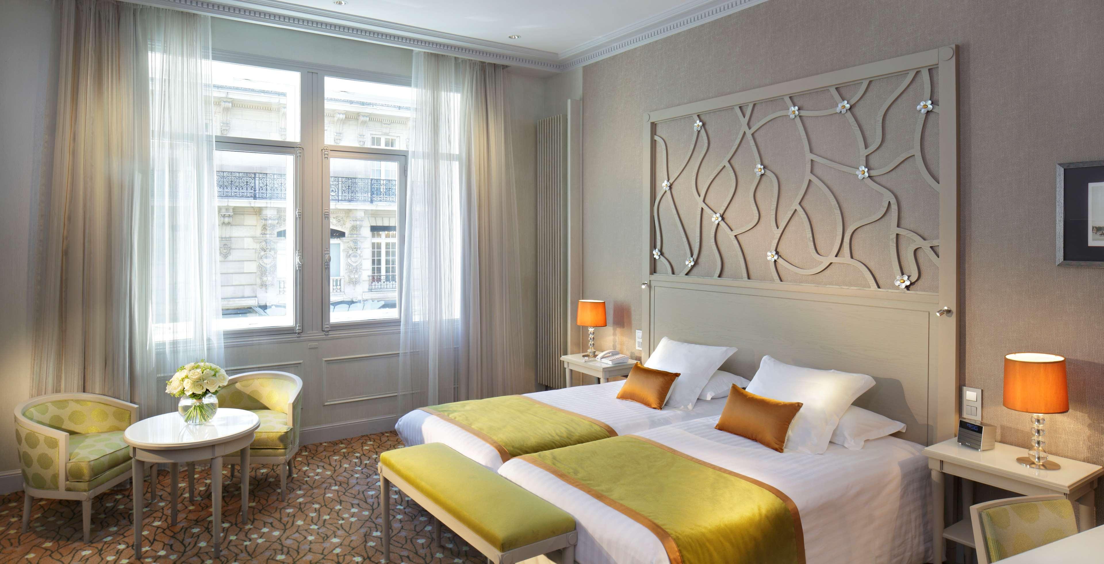 Hotel Chateau Frontenac Paris Exterior photo