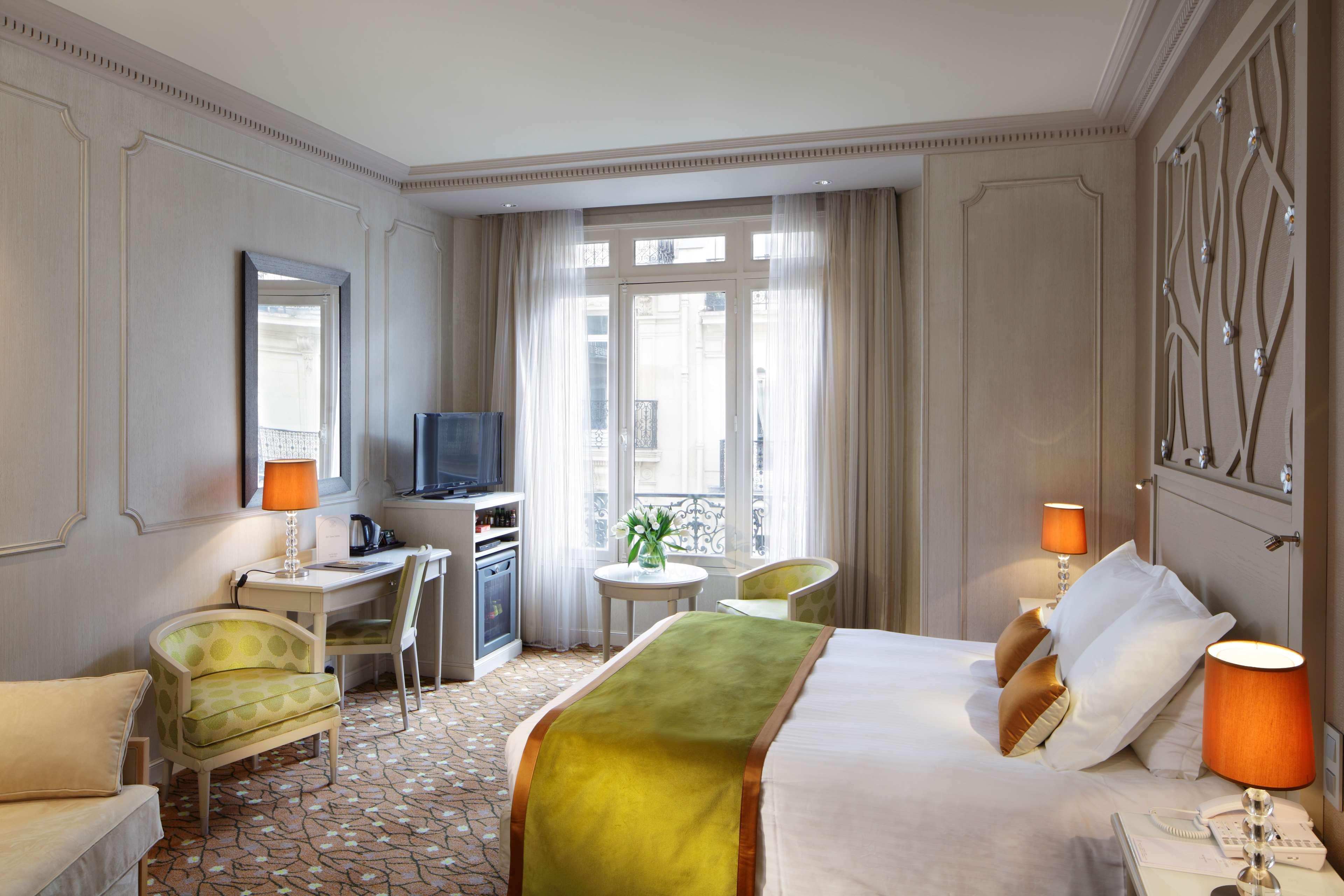 Hotel Chateau Frontenac Paris Exterior photo